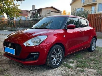 Usado Suzuki Swift Comfort 90 HP (66 kW) 2020 Vermelho Citadino