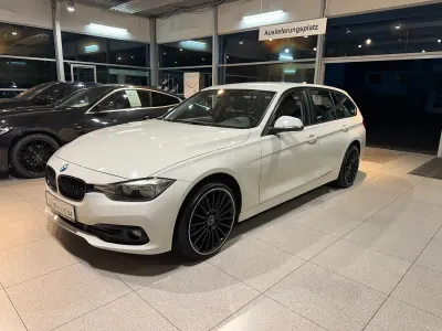 Gebraucht BMW 320 Advantage 190 PS (139 kW) 2017 Weiß Kombi