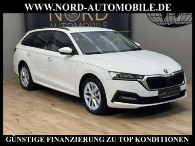 Gebraucht Skoda Octavia Ambition 204 PS (150 kW) 2023 Candyweiss Kombi