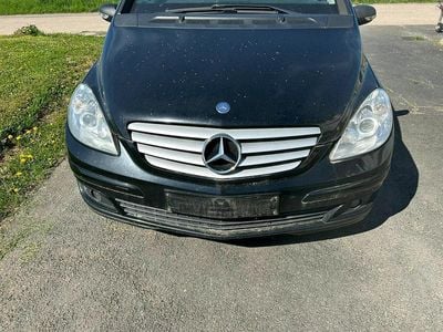 Mercedes B180