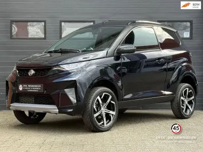 Second-hand Aixam Crossover Premium 2025 Albastru