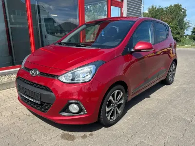 Gebraucht Hyundai i10 Edition 87 PS (63 kW) 2014 Rot Kleinwagen
