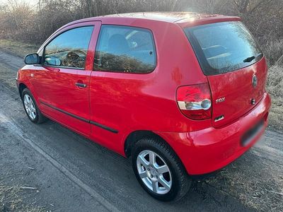 Second-hand VW Fox 58 CP (42 kW) 2007 Roșu Hatchback