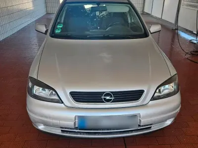 Gebraucht Opel Astra 80 PS (58 kW) 2004 Silber Kombi