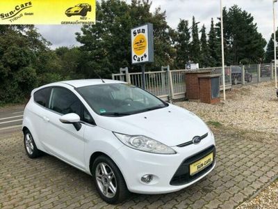 Gebraucht Ford Fiesta Titanium 97 PS (71 kW) 2012 Weiß Kleinwagen