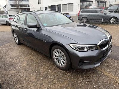 Usata BMW 330e Sport Line 184 CV (135 kW) 2022 Grigio Berlina
