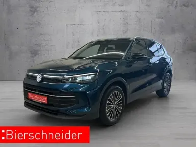 Gebraucht VW Tiguan Goal 150 PS (110 kW) 2025 Blau SUV