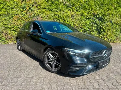 Gebraucht Mercedes A200 163 PS (119 kW) 2023 Schwarz Limousine