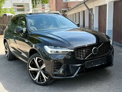 Usado Volvo XC60 R-Design 253 HP (186 kW) 2022 Preto SUV