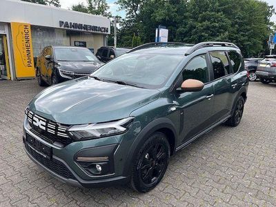 Neu Dacia Jogger Extreme 101 PS (74 kW) 2025 Grün Van / Kleinbus