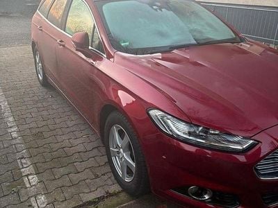 Gebraucht Ford Mondeo Titanium 160 PS (117 kW) 2015 Rot Kombi