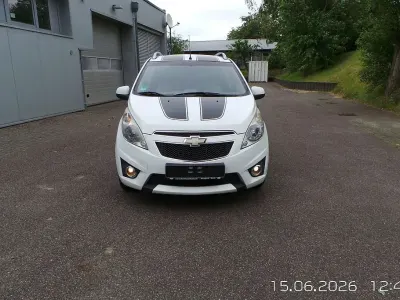 Gebraucht Chevrolet Spark LS 68 PS (50 kW) 2012 Weiß Kleinwagen