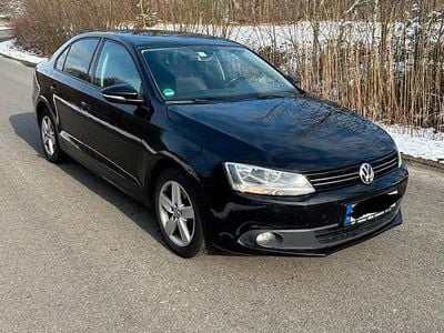 Gebraucht VW Jetta 140 PS (102 kW) 2011 Schwarz Limousine