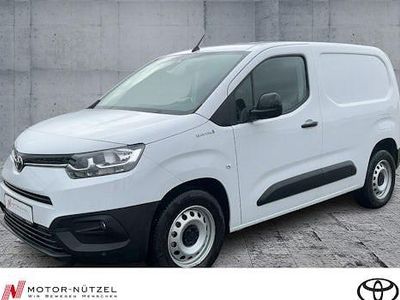Ice white uni Gebraucht 2024 Toyota Proace Comfort Van / Kleinbus | 28.990 € (Superpreis)