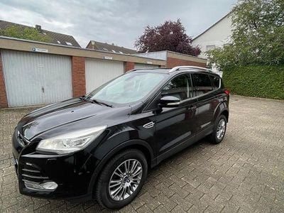 Gebraucht Ford Kuga SYNC Edition 163 PS (119 kW) 2014 Schwarz SUV