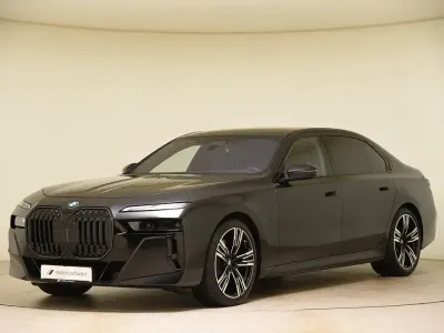 Gebraucht BMW 740 M Sport 286 PS (210 kW) 2025 Schwarz Limousine