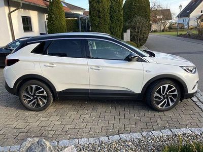 Używany Opel Grandland X Ultimate 131 KM (96 kW) 2018 Biały SUV