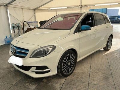Usata Mercedes B Electric Drive 131 kW (179 CV) 2014 Bianco Monovolume