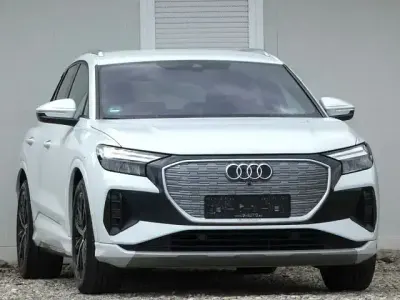Gebraucht Audi Q4 e-tron S-Line 150 kW (204 PS) 2022 Andere SUV