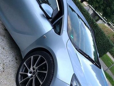 Gebraucht Opel Astra GTC 140 PS (102 kW) 2013 Silber Coupé