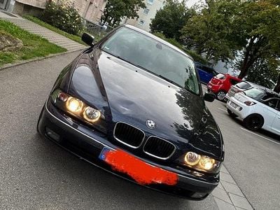 BMW 523