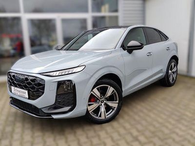 Grau Neu 2025 Audi Q3 Sportback S-Line SUV | 56.990 € (Teuer)