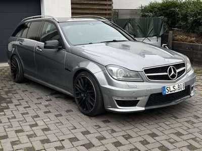 Mercedes C63 AMG