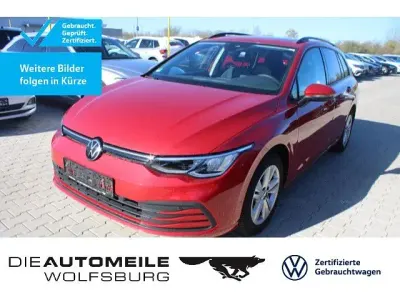 Brugt VW Golf VIII Life 131 HK (96 kW) 2021 Rød Stationcar