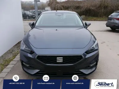 Neu Seat Leon FR 150 PS (110 kW) 2026 Grau Limousine