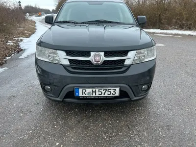 Usado Fiat Freemont 140 CV (102 kW) 2012 Negro SUV