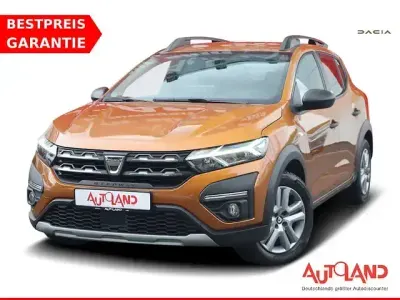 Gebraucht Dacia Sandero Stepway 91 PS (66 kW) 2022 Atacama orange SUV