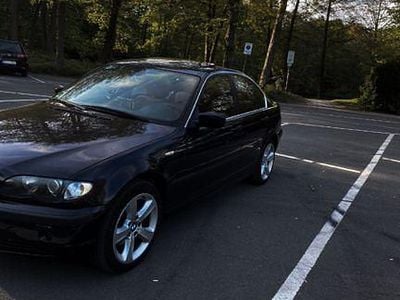 Usata BMW 318 Exclusive 143 CV (105 kW) 2004 Nero Berlina
