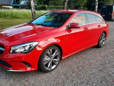 Gebraucht Mercedes CLA180 Shooting Brake Edition 122 PS (89 kW) 2019 Rot Kombi