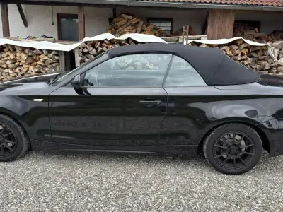 Gebraucht BMW 118 Cabriolet Sport Line 143 PS (105 kW) 2009 Schwarz Cabrio