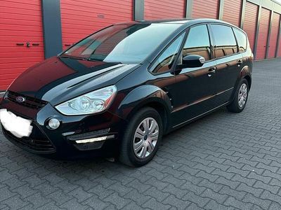 Second-hand Ford S-MAX S 116 CP (85 kW) 2014 Negru Monovolum