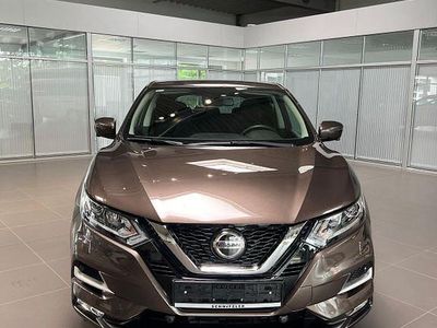 Braun Gebraucht 2019 Nissan Qashqai N-Connecta SUV | 18.500 € (Fairer Preis)