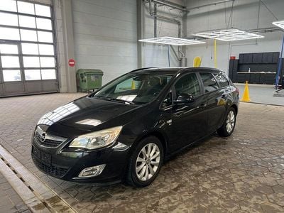 Usata Opel Astra 110 CV (80 kW) 2012 Nero Station wagon