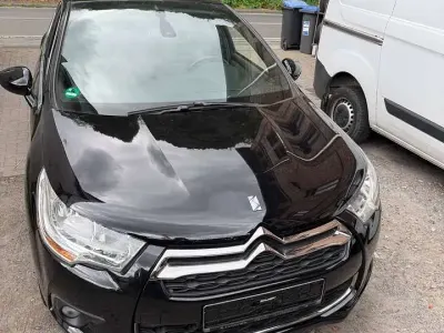 Gebraucht Citroën DS4 So Chic 114 PS (83 kW) 2014 Schwarz Kleinwagen