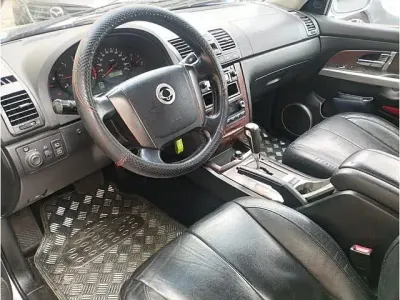 Gebraucht SsangYong Rexton 163 PS (119 kW) 2005 Silber SUV