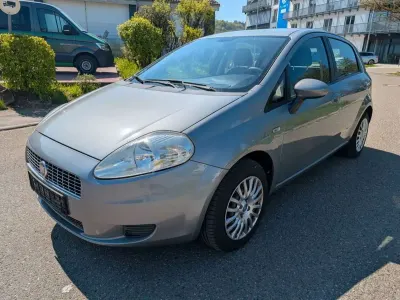 Gebraucht Fiat Grande Punto Dynamic 77 PS (56 kW) 2009 Grau Kleinwagen