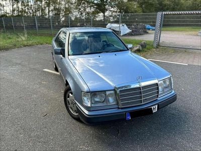 Gebraucht Mercedes 230 132 PS (97 kW) 1991 Blau Coupé