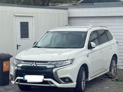 Mitsubishi Outlander P-HEV