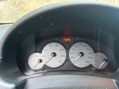 Gebraucht Peugeot Partner Filou 109 PS (80 kW) 2005 Beige Van / Kleinbus