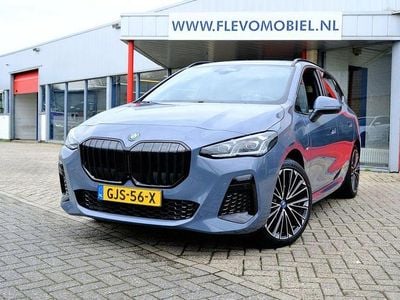Gebraucht BMW 225 Active Tourer M Sport 136 PS (100 kW) 2024 Grau Van / Kleinbus