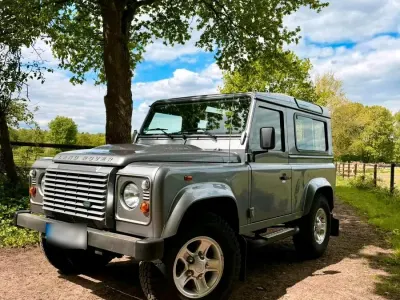 Gebraucht Land Rover Defender 122 PS (89 kW) 2013 Grau SUV