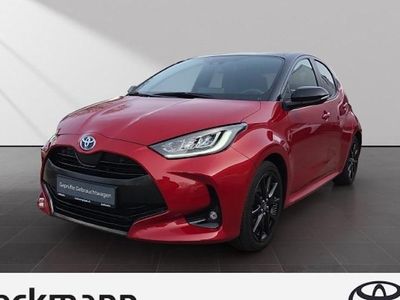 Gebraucht Toyota Yaris Hybrid Style 116 PS (85 kW) 2022 Rot Limousine