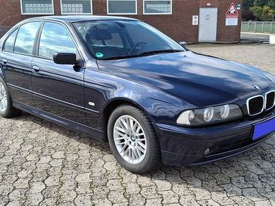 BMW 525