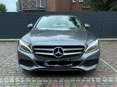 Gebraucht Mercedes C180 Avantgarde 156 PS (114 kW) 2016 Silber Limousine