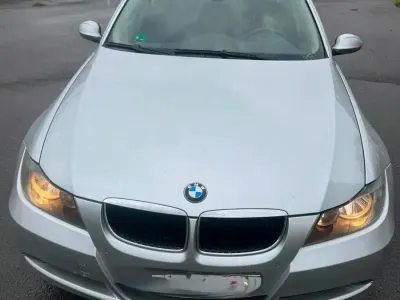 Gebraucht BMW 320 2008 Grau Kombi