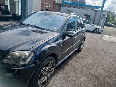 Mercedes 320